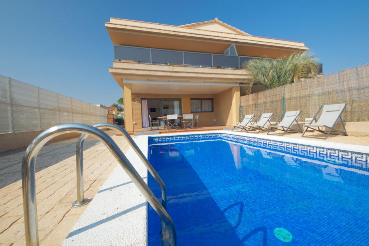 Villa Arenal Амполья Экстерьер фото
